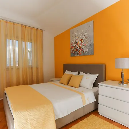 Tonka - Two Bedroom - St Apartamento