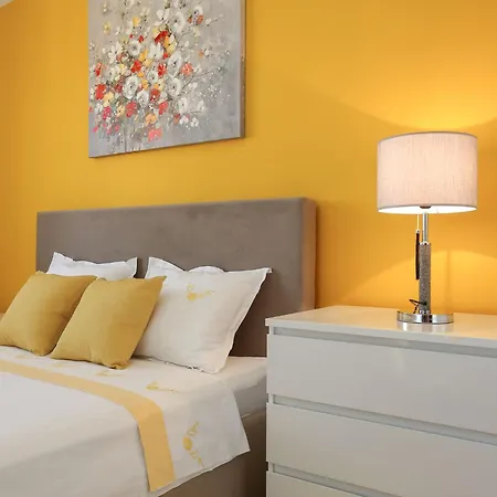 Tonka - Two Bedroom - St Apartamento