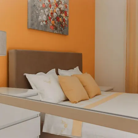 Tonka - Two Bedroom - St Apartamento Supetar