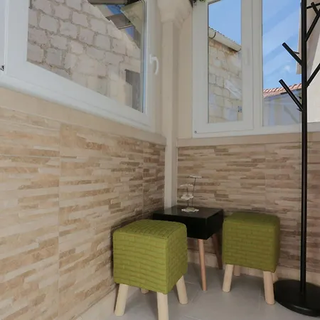 Tonka - Two Bedroom - St *