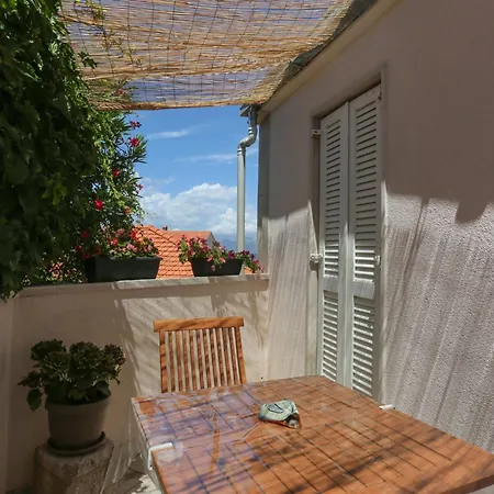 Tonka - Two Bedroom - St *