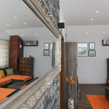 Tonka - Two Bedroom - St